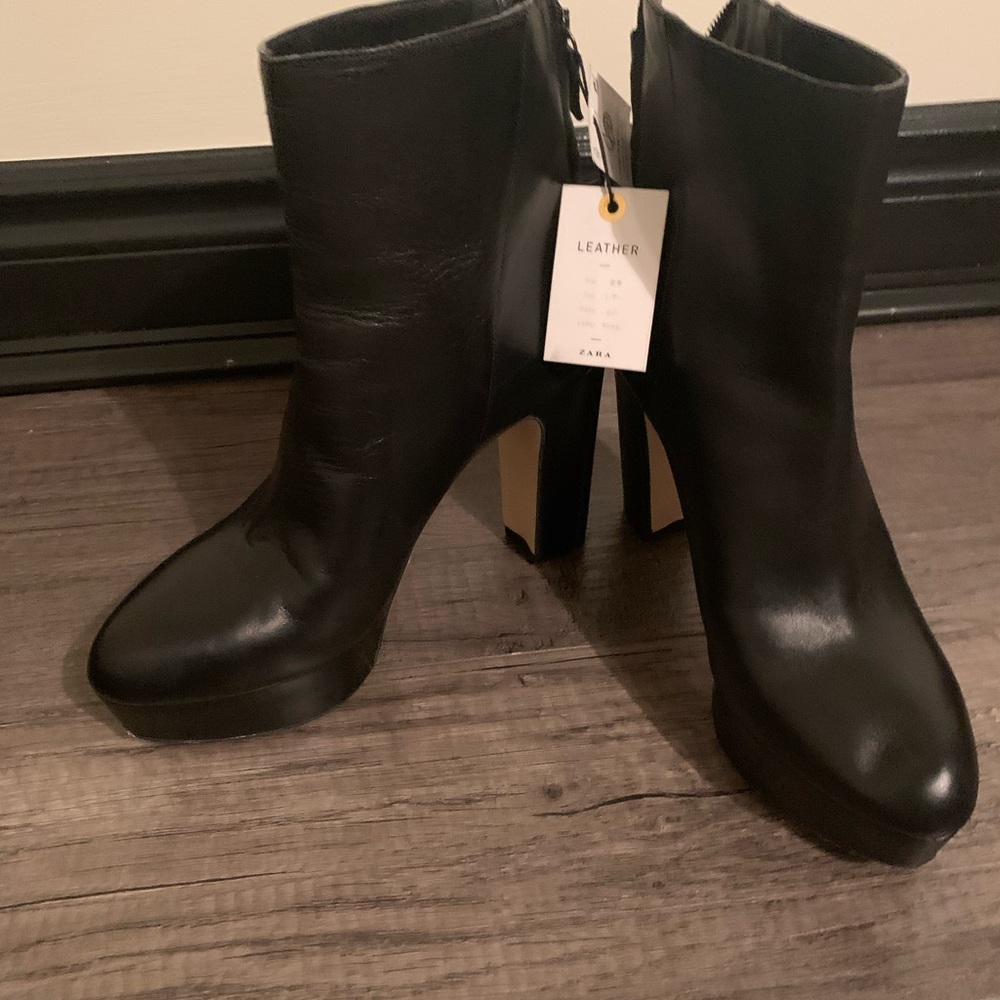 Brand new leather boots size 38. (7.5) from Zara